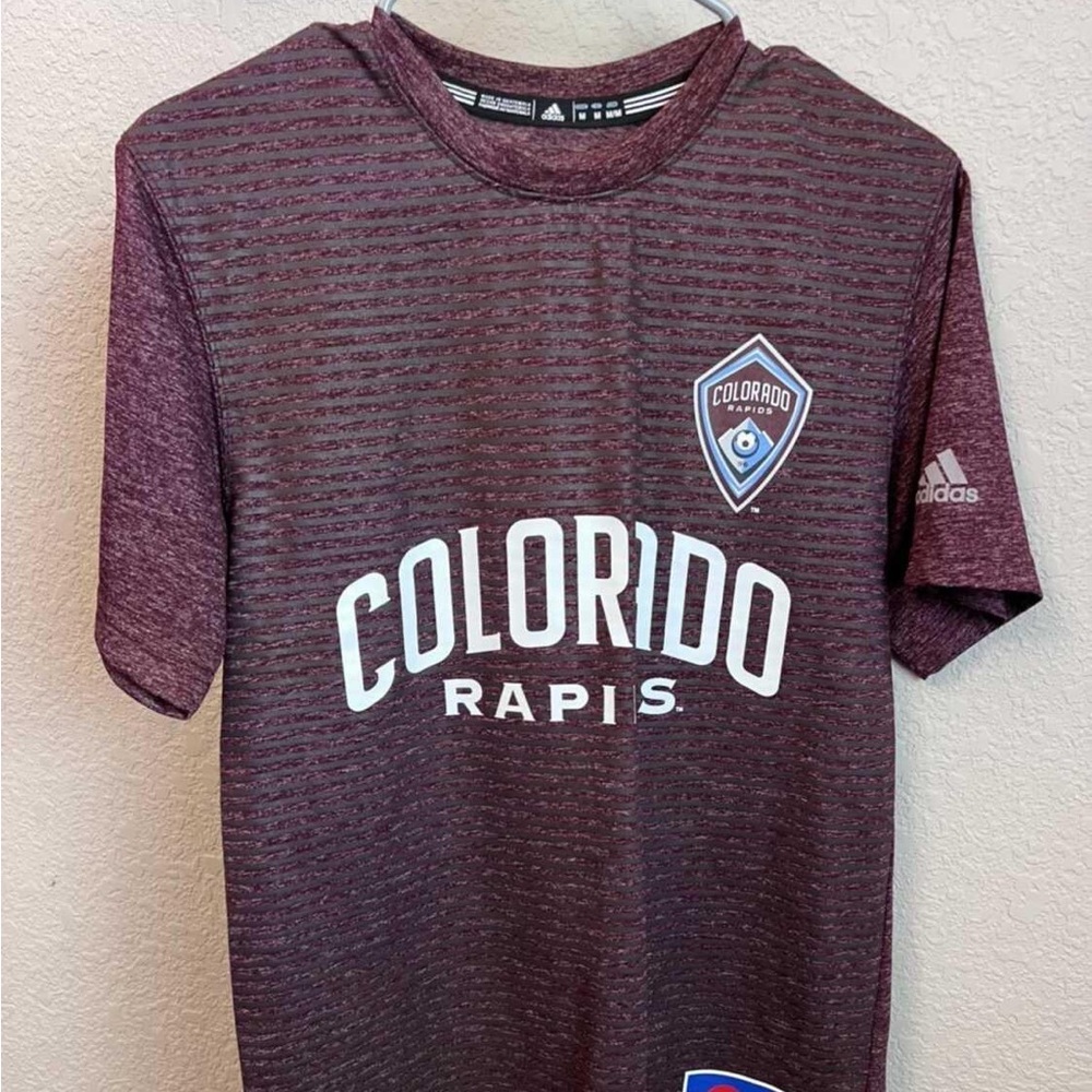 Adult size medium unisex Adidas Colorado rapids top -new!